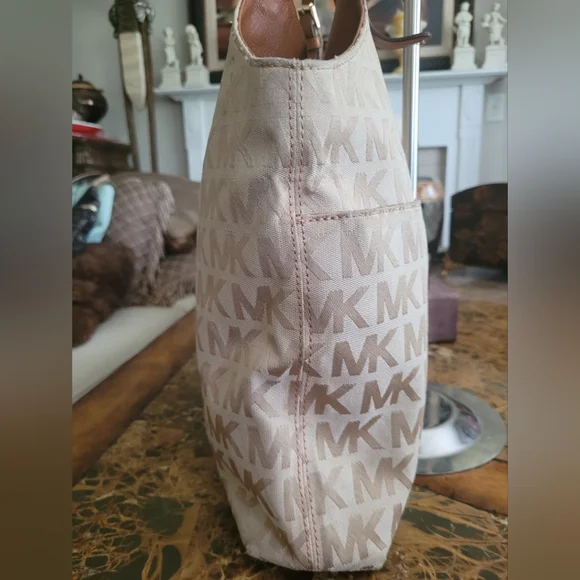 Michael Kors Brown Logo Tote Bag - Picture 4 of 10